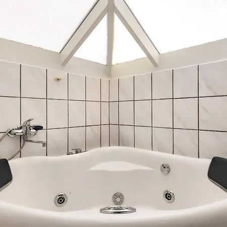 4 Star Holiday Home In Hals-By Traum *