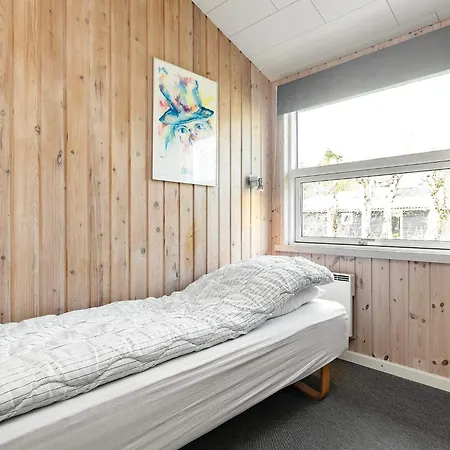 Holiday home 4 Star Holiday Home In Hals-By Traum *