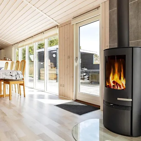 4 Star Holiday Home In Hals-By Traum Holiday home *