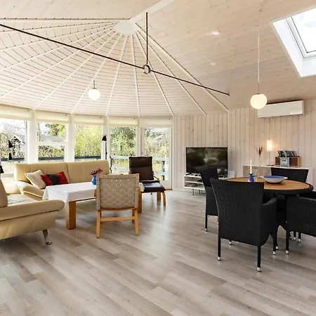 4 Star Holiday Home In Hals-By Traum Hals